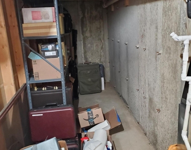 7318 Vic Court - Photo Thumbnail 17