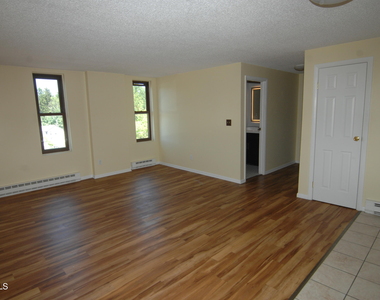 128 Milton Avenue - Photo Thumbnail 3