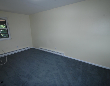 128 Milton Avenue - Photo Thumbnail 7