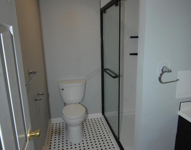 128 Milton Avenue - Photo Thumbnail 4