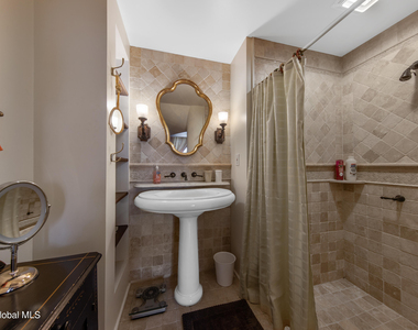 21 Park Place - Photo Thumbnail 16