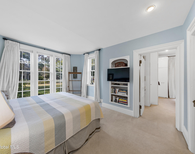 21 Park Place - Photo Thumbnail 11