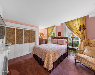 21 Park Place - Photo Thumbnail 15