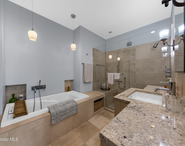 21 Park Place - Photo Thumbnail 12