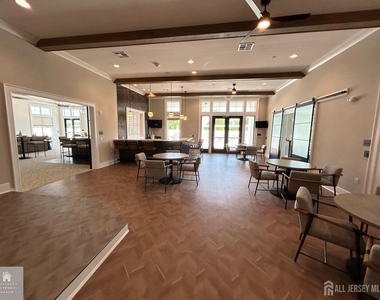 2208 Jacob Francis Way - Photo Thumbnail 9