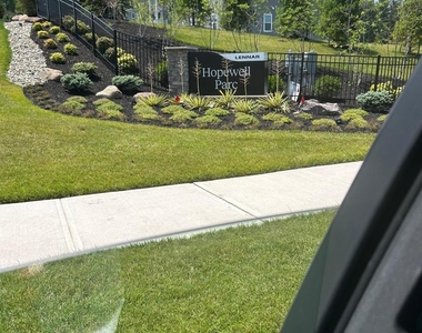 2208 Jacob Francis Way - Photo Thumbnail 32