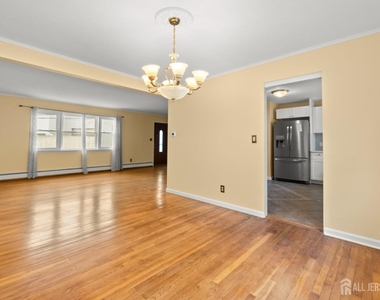 762 762 Valley St Street - Photo Thumbnail 7