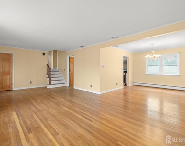 762 762 Valley St Street - Photo Thumbnail 4