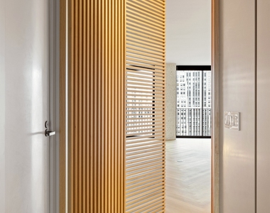 16 W 40th Street - Photo Thumbnail 6
