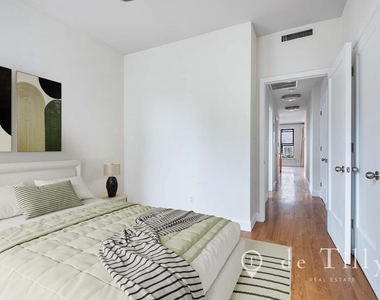 536 Henry Street - Photo Thumbnail 11