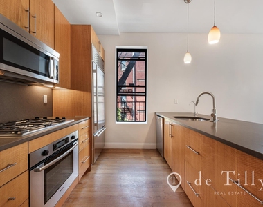 536 Henry Street - Photo Thumbnail 4