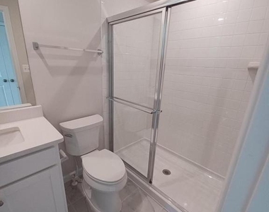 182 Coolidge Ave - Photo Thumbnail 7