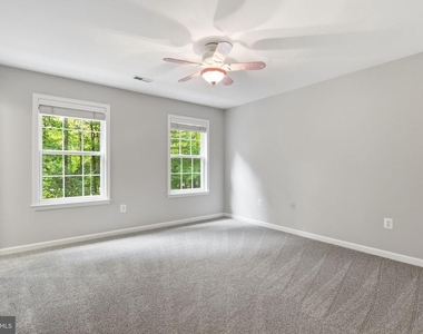 100 Spyglass Lane - Photo Thumbnail 32