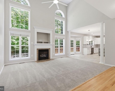 100 Spyglass Lane - Photo Thumbnail 12