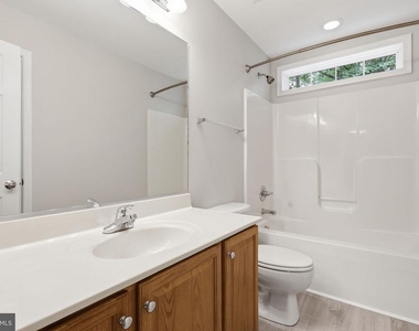 100 Spyglass Lane - Photo Thumbnail 27