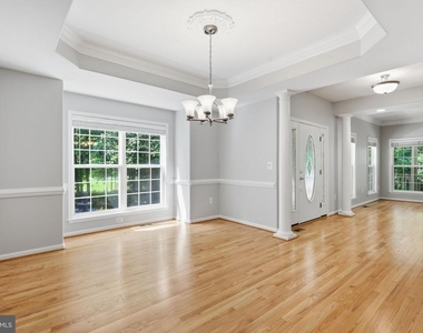 100 Spyglass Lane - Photo Thumbnail 6