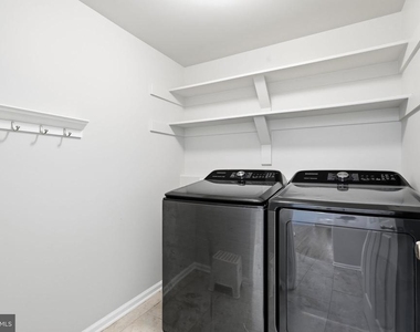 100 Spyglass Lane - Photo Thumbnail 19