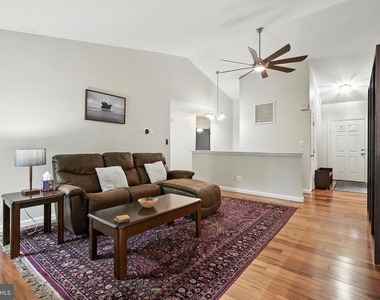 9571 Basilwood Drive - Photo Thumbnail 9