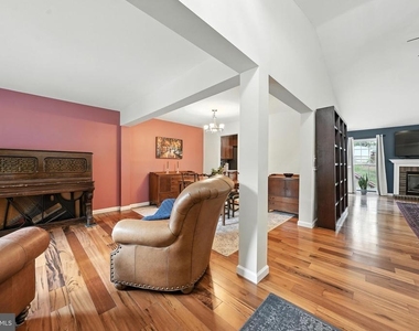 9571 Basilwood Drive - Photo Thumbnail 2