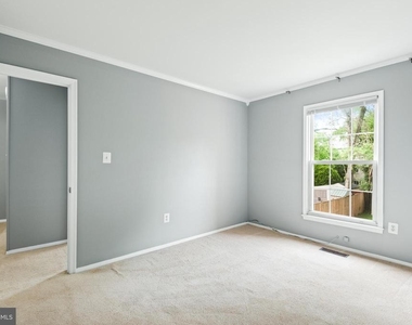 10126 Copeland Drive - Photo Thumbnail 18