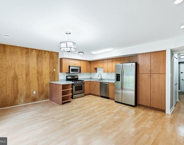 10126 Copeland Drive - Photo Thumbnail 8