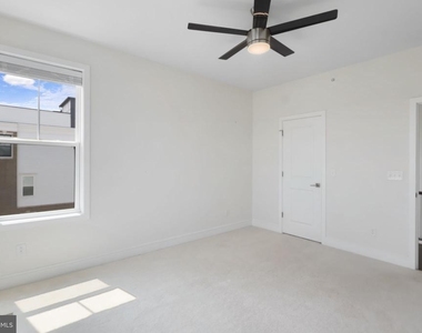 42623 Nubbins Terrace - Photo Thumbnail 27
