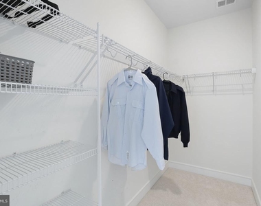 42623 Nubbins Terrace - Photo Thumbnail 22