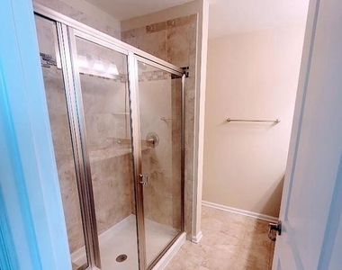 45954 Iron Oak Terrace - Photo Thumbnail 9