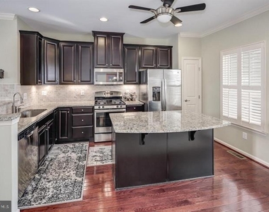 45954 Iron Oak Terrace - Photo Thumbnail 39