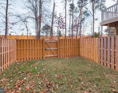 45954 Iron Oak Terrace - Photo Thumbnail 16