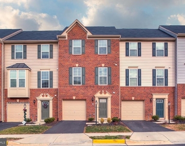 45954 Iron Oak Terrace - Photo Thumbnail 1