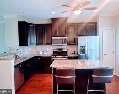 45954 Iron Oak Terrace - Photo Thumbnail 30
