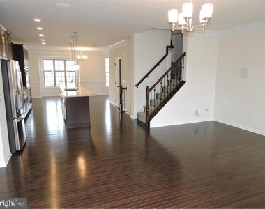 43112 India Wharf Square - Photo Thumbnail 7