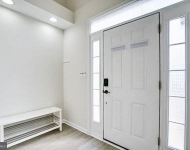 7372 Ardglass Drive - Photo Thumbnail 3