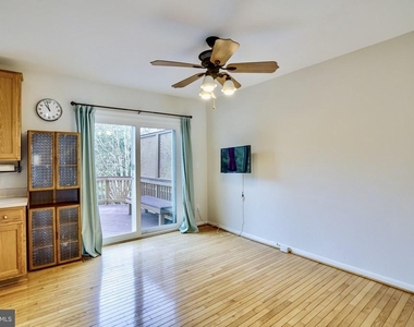 7372 Ardglass Drive - Photo Thumbnail 19
