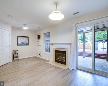 7372 Ardglass Drive - Photo Thumbnail 7