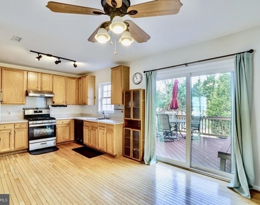 7372 Ardglass Drive - Photo Thumbnail 21