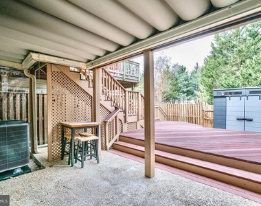 7372 Ardglass Drive - Photo Thumbnail 37