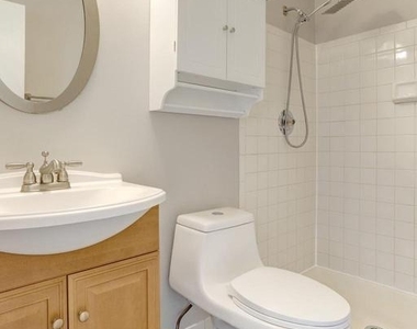 7926 Pebble Brook Court - Photo Thumbnail 14