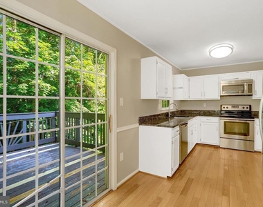 7926 Pebble Brook Court - Photo Thumbnail 9