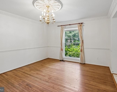903 Ridge Drive - Photo Thumbnail 5