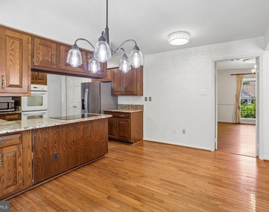 903 Ridge Drive - Photo Thumbnail 19