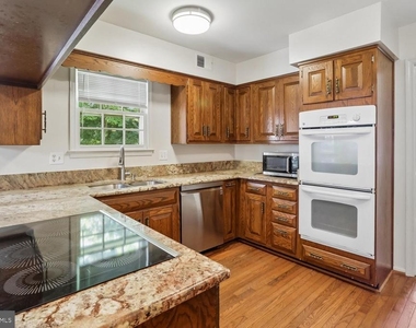 903 Ridge Drive - Photo Thumbnail 15