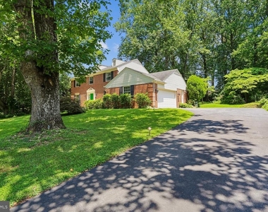 903 Ridge Drive - Photo Thumbnail 1