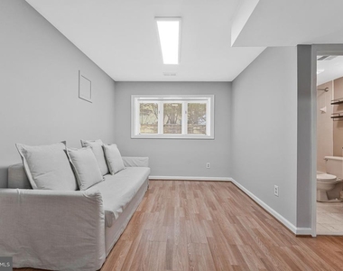 1008 Park Street Se - Photo Thumbnail 57