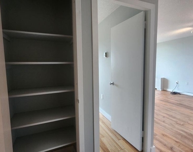 2500 N Van Dorn Street - Photo Thumbnail 20