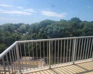 2500 N Van Dorn Street - Photo Thumbnail 16