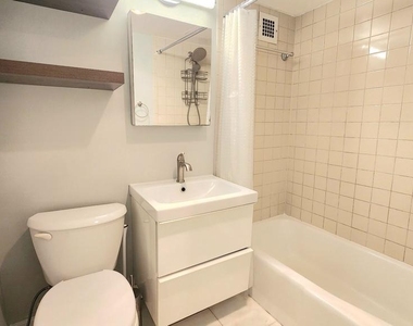 2500 N Van Dorn Street - Photo Thumbnail 16