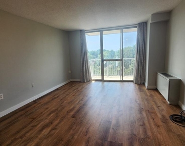 2500 N Van Dorn Street - Photo Thumbnail 14