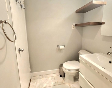 2500 N Van Dorn Street - Photo Thumbnail 17